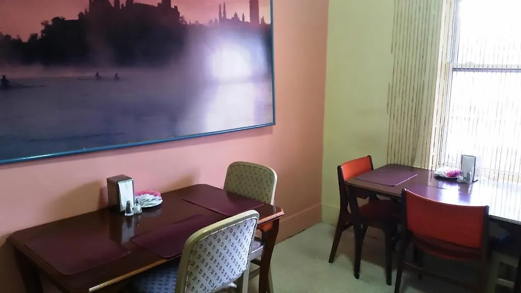 *** Couette-café A Voyageur's Guest House Ottawa Canada