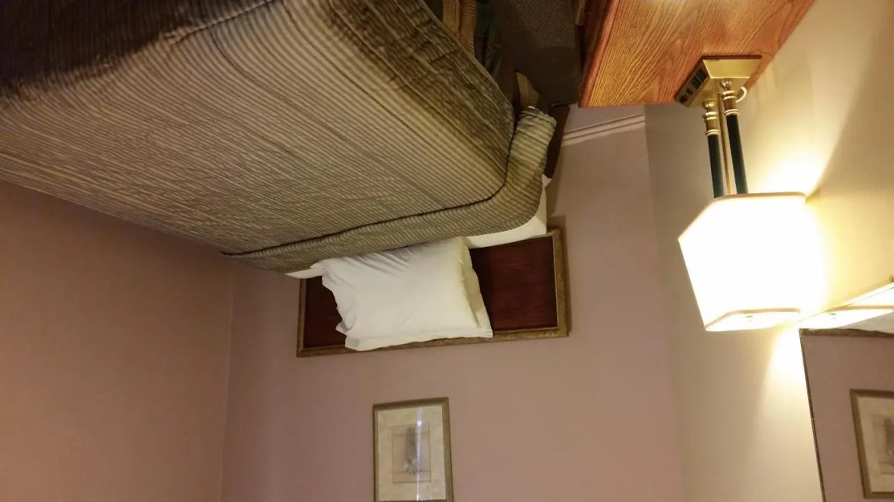A Voyageur's Guest House Ottawa 3*,  Canada